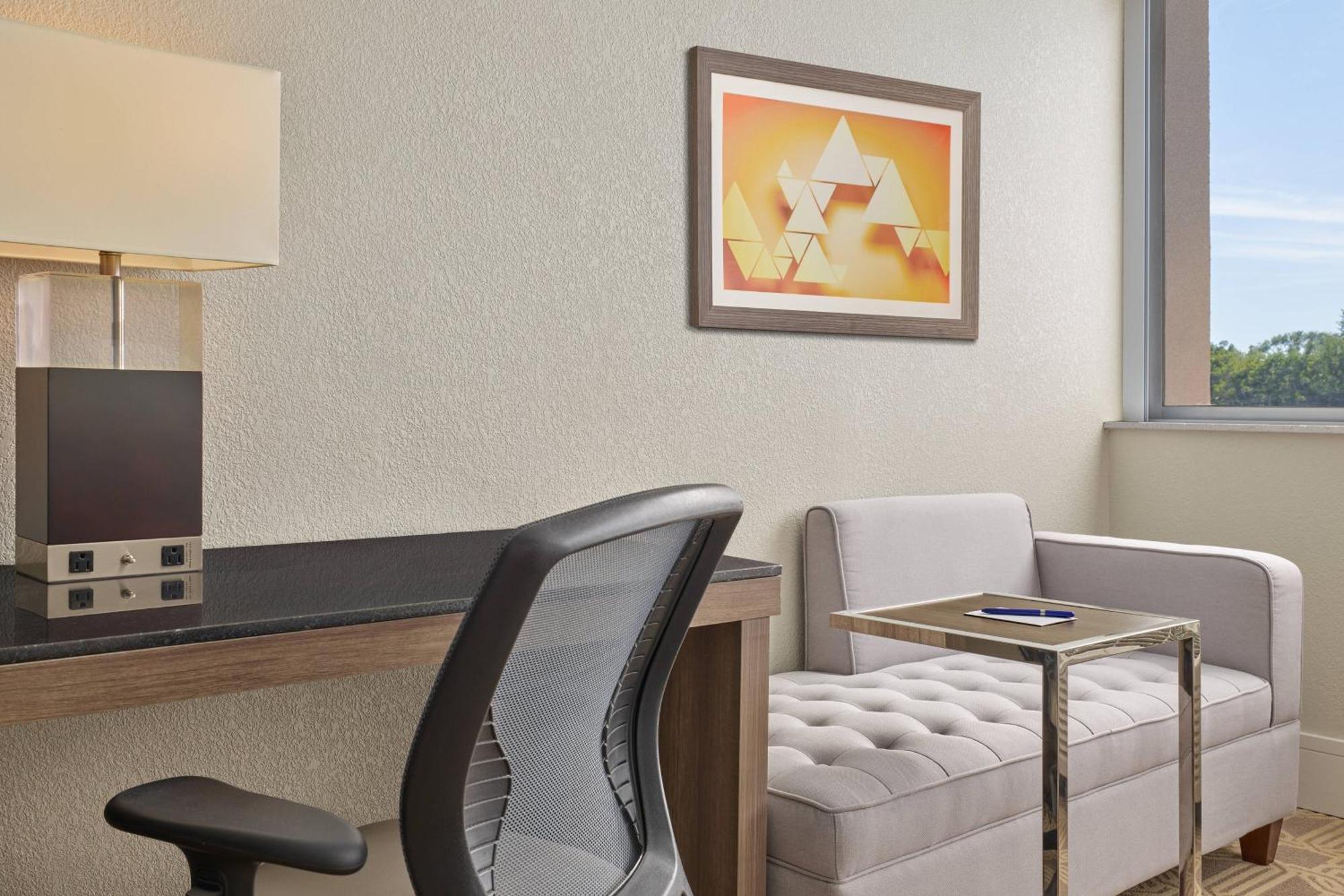Delta Hotels By Marriott Chicago Willowbrook Exteriör bild